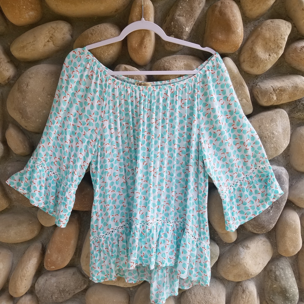 DEMOCRACY Springtime Floral Blouse APPLE  Leaf Pattern and Quarter Length Ruffle - Picture 4 of 8